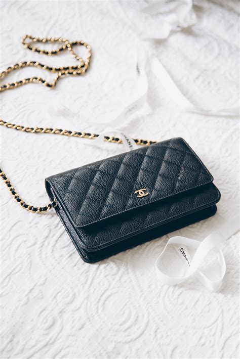 anna cay chanel wallet|Chanel handbags on chain.